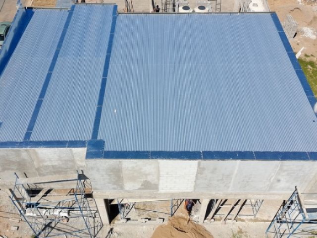 Locales comerciales de estructura metálica en Docta